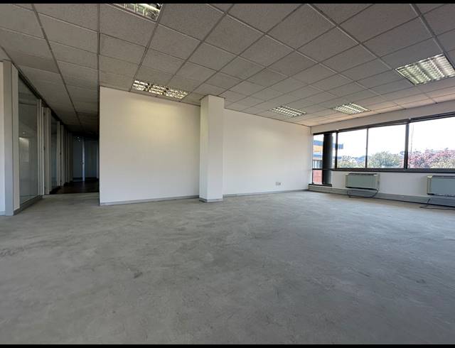 313M² OFFICE TO LET IN WOODMEAD